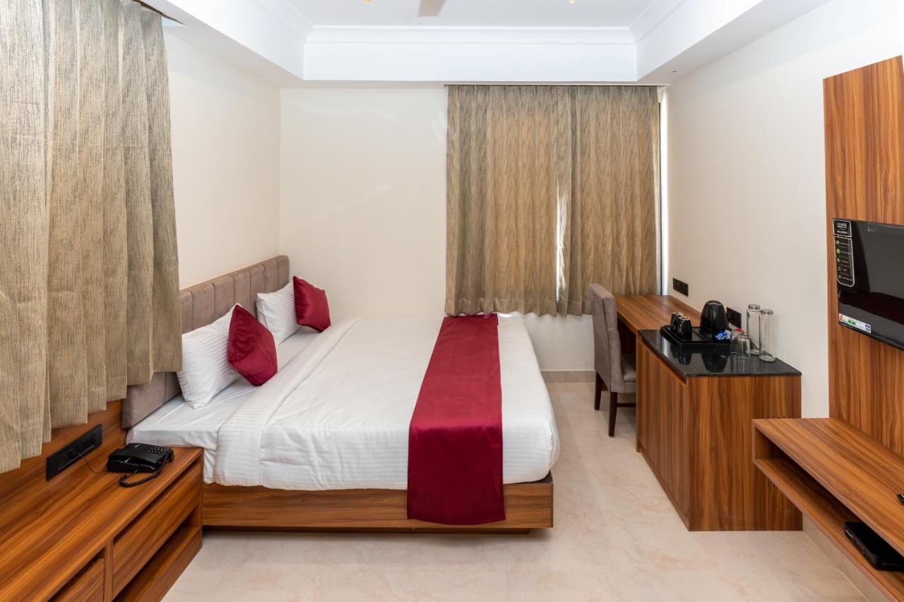 Raghunandan Palace - A Premier Boutique Stay, City Center & 500 Meters From City Railway Station Udaipur Exterior foto