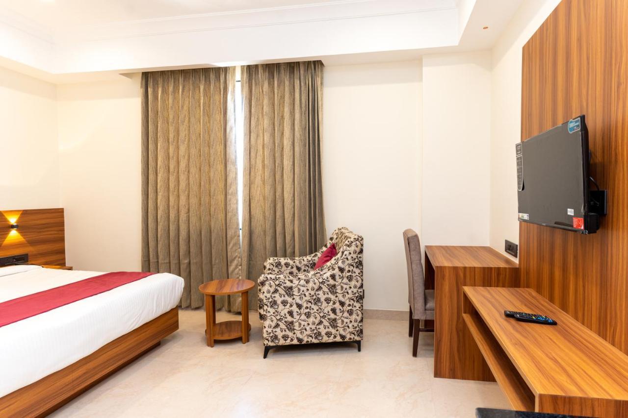 Raghunandan Palace - A Premier Boutique Stay, City Center & 500 Meters From City Railway Station Udaipur Exterior foto