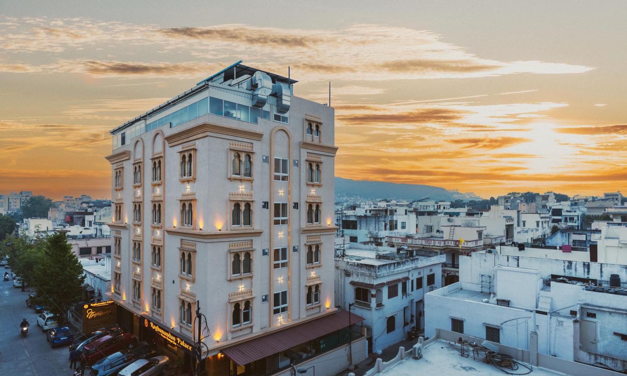 Raghunandan Palace - A Premier Boutique Stay, City Center & 500 Meters From City Railway Station Udaipur Exterior foto